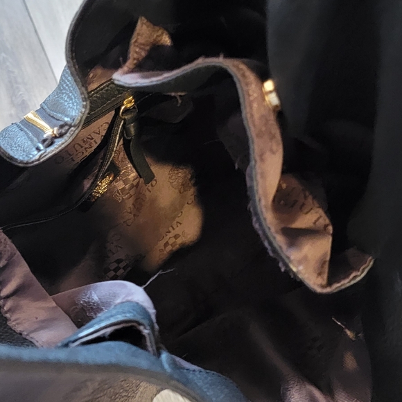 Handbag - Picture 6 of 9